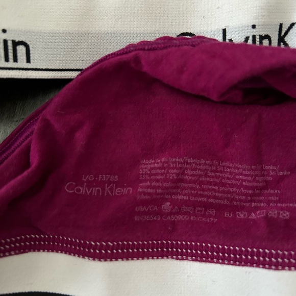 Calvin Klein Bra - Picture 3 of 3